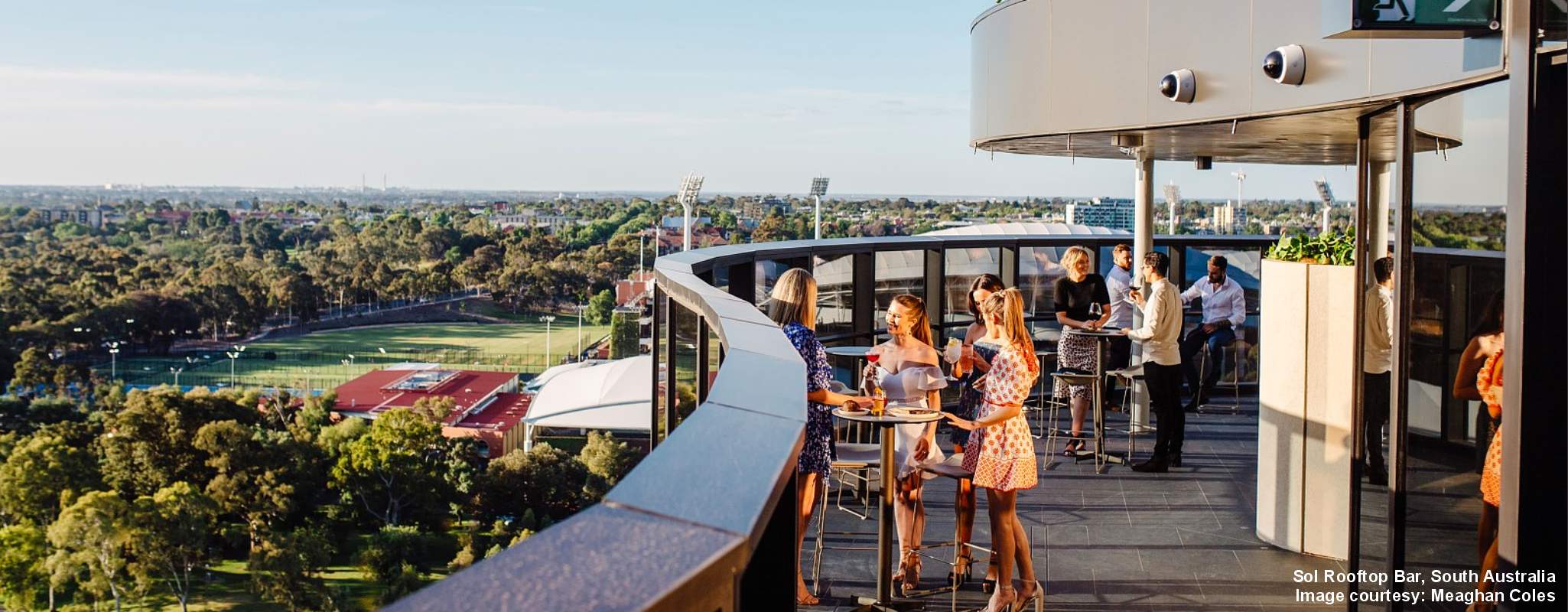 Sl Rooftop Bar image